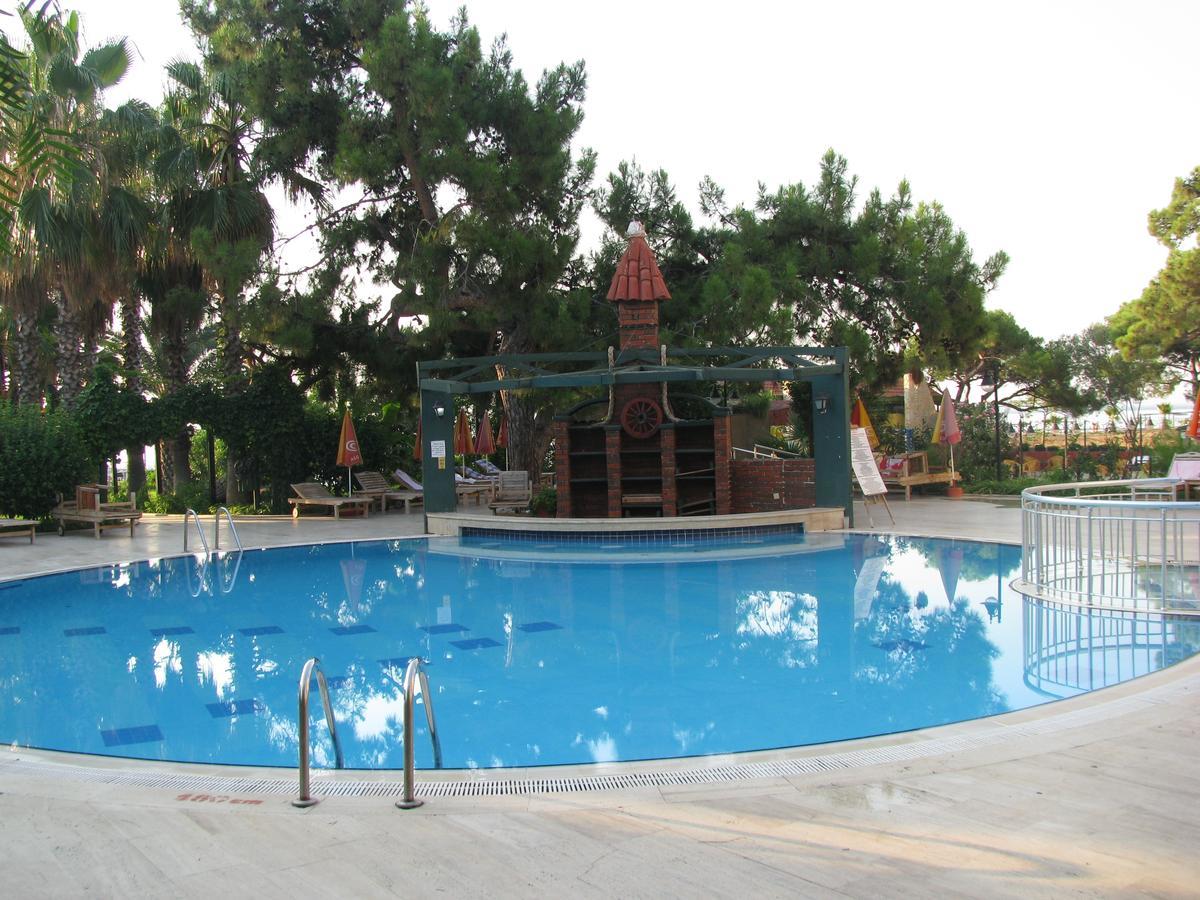 Hotel Sumela Garden Белдиби Екстериор снимка